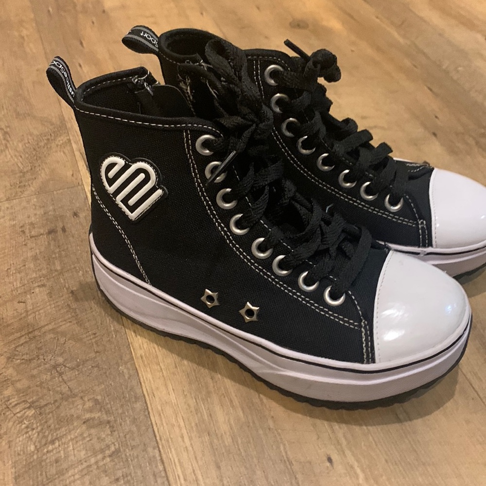 High-top shoes, girls, size 2, Justice